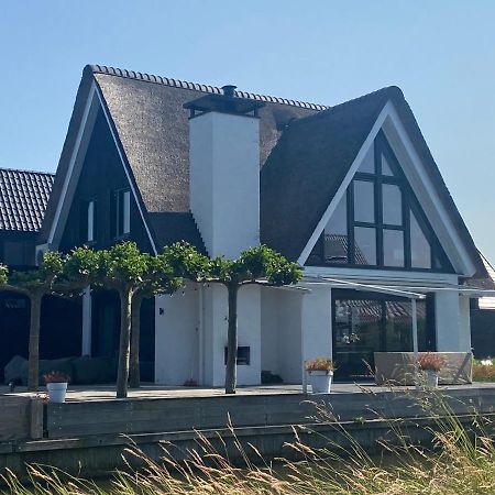 New High End Waterfront Family Villa 斯塔福伦 外观 照片