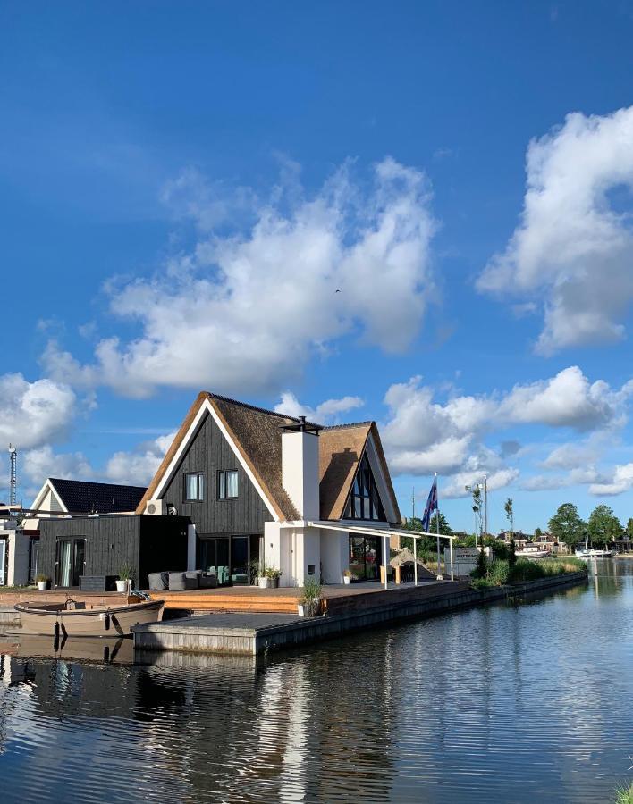 New High End Waterfront Family Villa 斯塔福伦 外观 照片