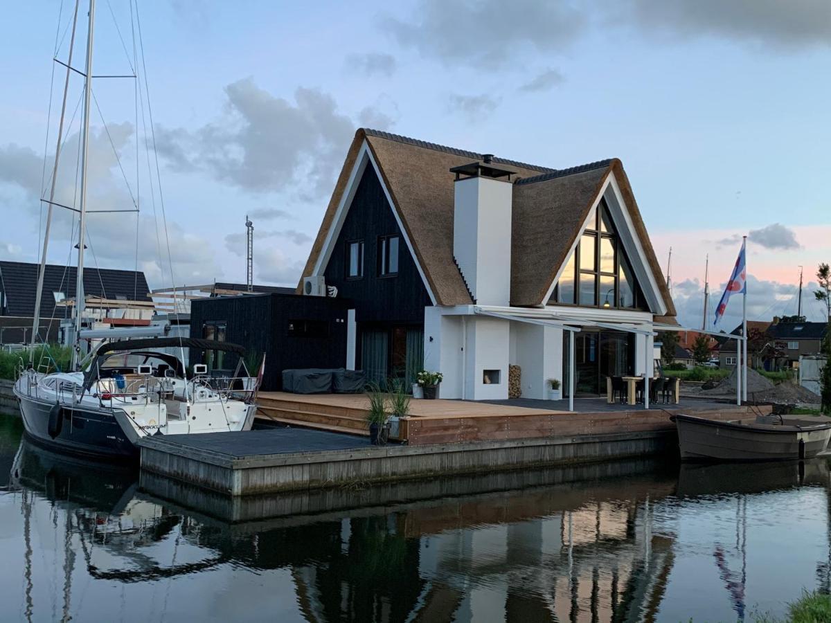 New High End Waterfront Family Villa 斯塔福伦 外观 照片