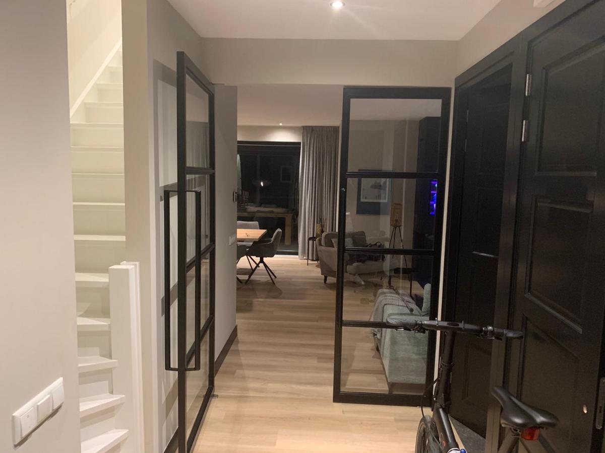 New High End Waterfront Family Villa 斯塔福伦 外观 照片