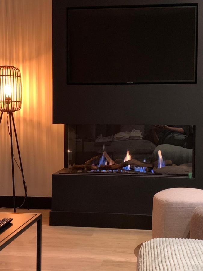 New High End Waterfront Family Villa 斯塔福伦 外观 照片