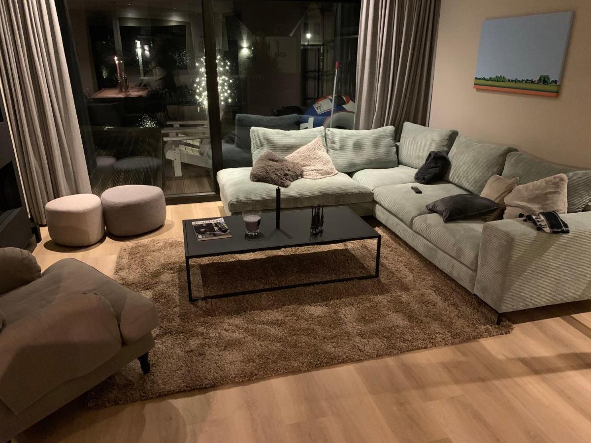 New High End Waterfront Family Villa 斯塔福伦 外观 照片