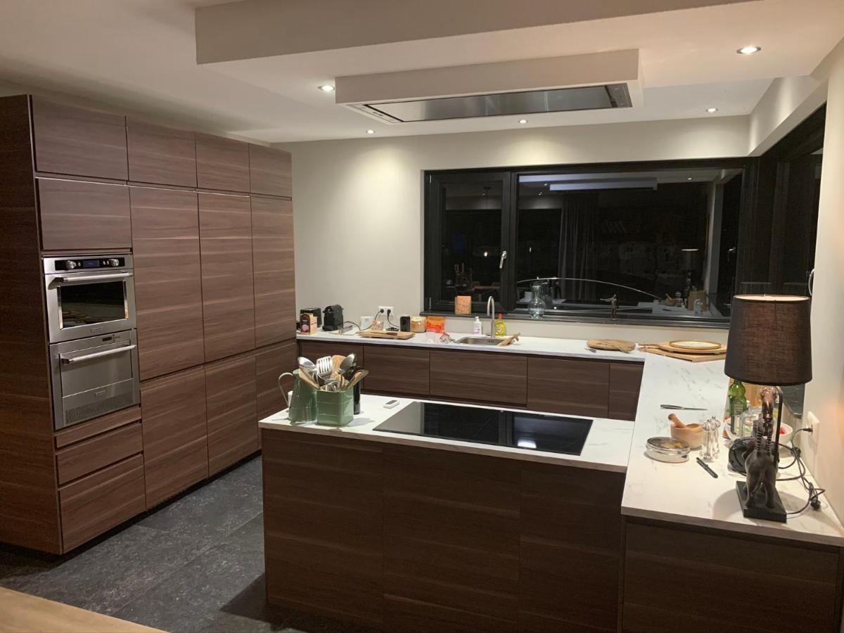 New High End Waterfront Family Villa 斯塔福伦 外观 照片